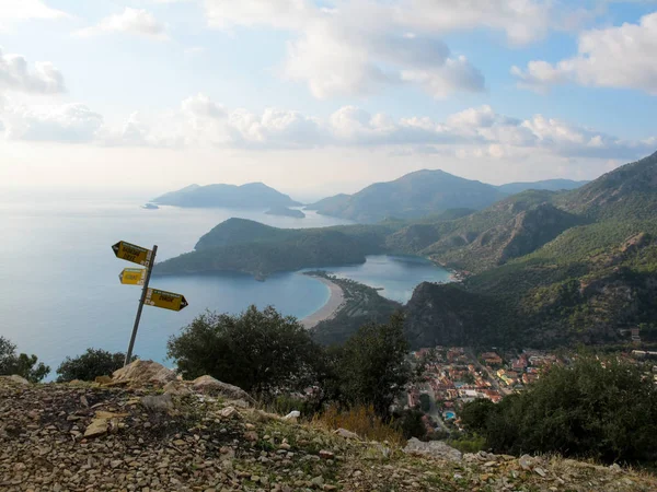 Mediterranean bay in summer — Stock Photo, Image