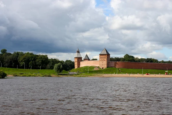 Antigua fortaleza rusa en Novgorod —  Fotos de Stock