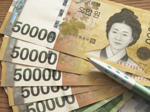 South Korea won currency
