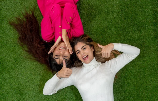 Two Stylish Girl Friends Having Fun Laughing Thumbs Celebrating Blonde — Stock Photo, Image
