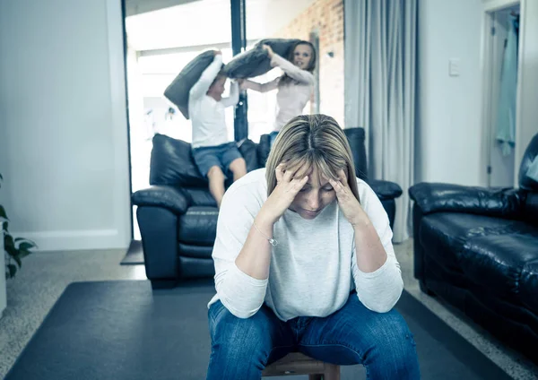 Stressed Out Parents Struggling Having Children Home Coronavirus Self Isolation — Stock Photo, Image