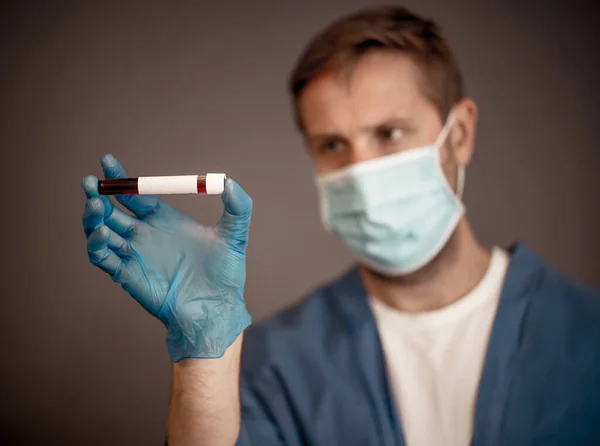 Covid Lékař Nebo Laboratorní Technik Oop Osobní Ochranné Prostředky Které — Stock fotografie