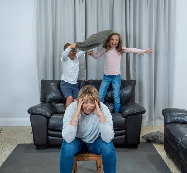 Covid Ізоляція Психічне Здоров Стрес Відчули Батьки Які Борються Щоб — стокове фото
