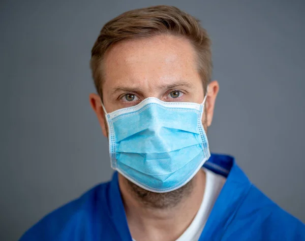 Detener Propagación Salvar Vidas Campaña Hombre Doctor Usando Mascarilla Protectora —  Fotos de Stock