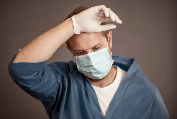 Covid Exhausted Doctor Looking Worried Coronavirus Infected Cases Death Tolls — Stock Photo, Image