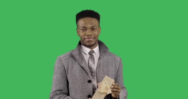 Αφρικανική Αμερικανική Μαύρος Ένα Χειμερινό Παλτό Τεντώνοντας Χέρια Μπροστά Κρατώντας — Αρχείο Βίντεο