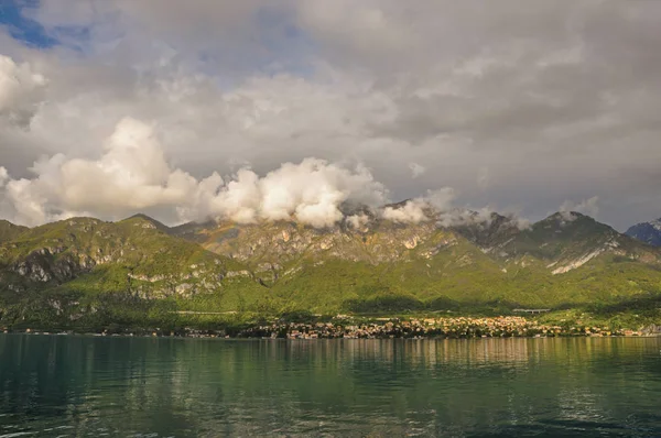 Visão geral do Lago de Como — Fotografia de Stock