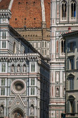 Mermerler Santa Maria Novella Kilisesi birçok türde cephe görünümü