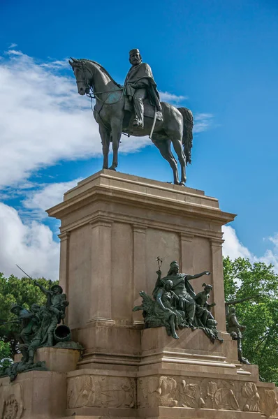 Widok na pomnik ku czci Garibaldiego (włoski bohater) w Rzymie — Zdjęcie stockowe