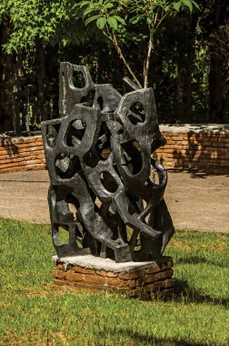 Campos yakınındaki Açık Hava Müzesi Felicia Leirner heykel yapmak Jordao