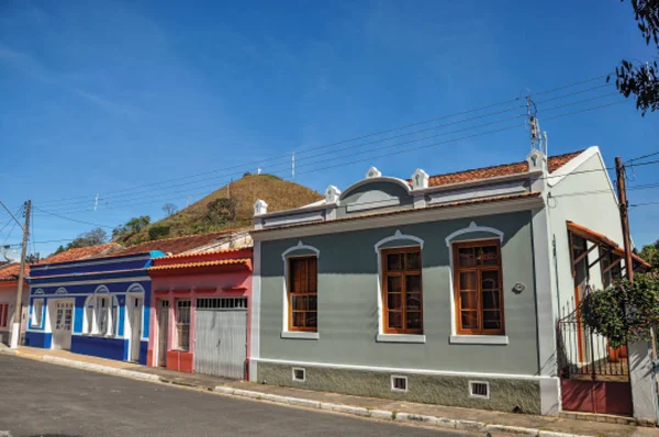 View van huis van de typische architectuur van de regio op Monte Alegre do Sul — Stockfoto
