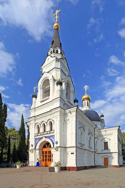 La Catedral de San Arcángel Miguel en Sochi en el sur de la — Foto de Stock