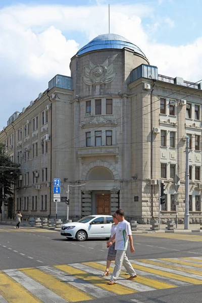 El edificio de la gestión de FSB de Rusia a través de Krasnodar Kra —  Fotos de Stock