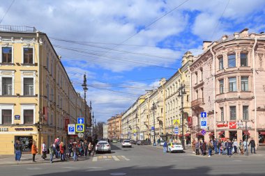 Mayakovski sokak bahar günü St Petersburg