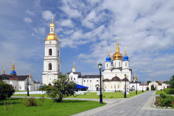 The ancient Sophia-assumption Cathedral of the Tobolsk Kremlin i — Stock Photo, Image