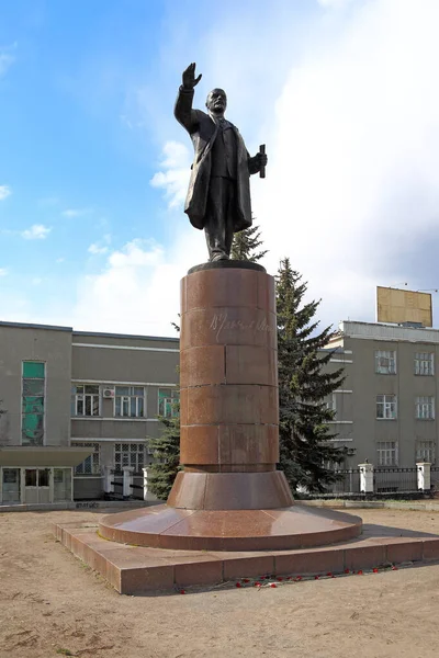 Omszk Oroszország Április 2014 Emlékmű Vladimir Lenin Téren Közel Vasútállomáshoz — Stock Fotó