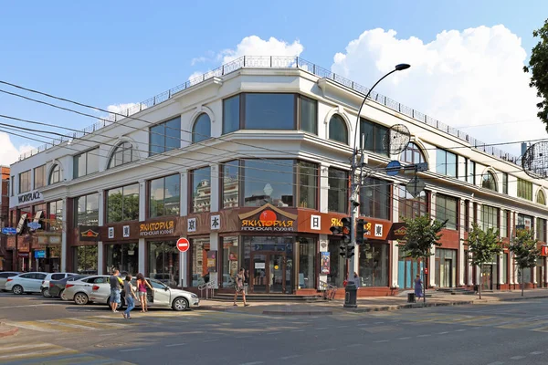 Иль де ботэ краснодар. Краснодар, красная улица, 78. Ул красная 72. Красная 72/1 краснодар. Краснодар красная 72/2.