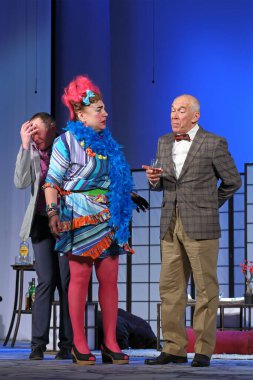 Nadym, RUSSIA-DECEMBER 10, 2015: Daniil Spivakovsky, Tatyana Kravchenko ve Alexander Pashutin, 