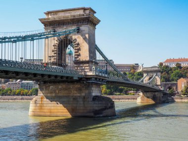 Zincir köprü - nehir Tuna Buda ve Pest arasında yayılan asma köprü