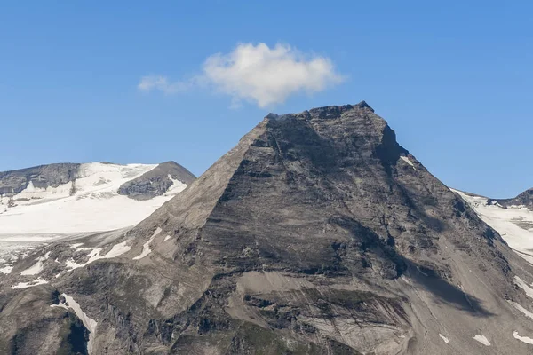 Een Weergave Van Piek Van Berg Alpen — Stockfoto