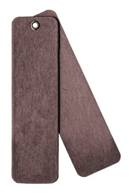 Beyaz arka plan üzerinde izole kahverengi boş etiket