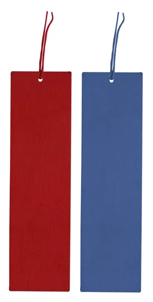 Duas etiquetas de papelão em branco isoladas no fundo branco — Fotografia de Stock