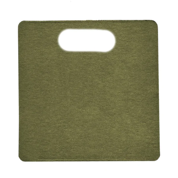 boş yeşil karton etiket üzerinde beyaz izole