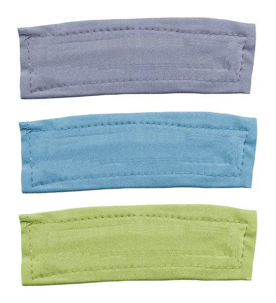 Trois Étiquettes Tissu Vierges Différentes Couleurs Isolées Sur Blanc — Photo