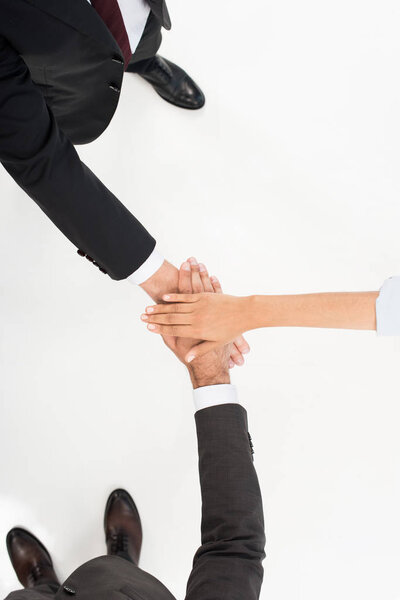 Деловые люди работают
