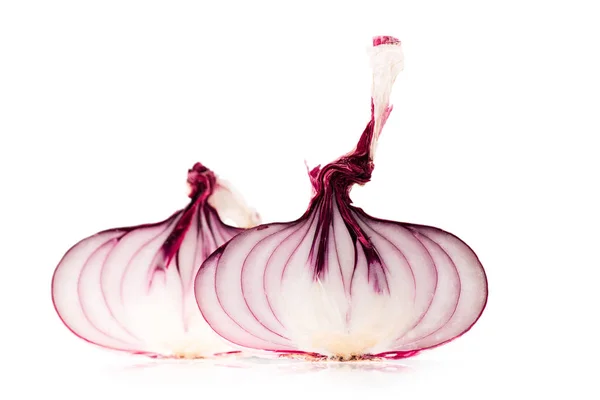 Połówki świeżych dojrzałych cebuli — Zdjęcie stockowe