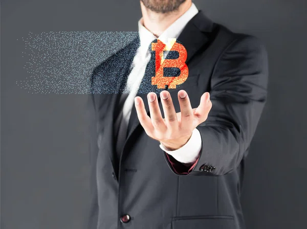 Επιχειρηματίας με bitcoin σημάδι — Φωτογραφία Αρχείου
