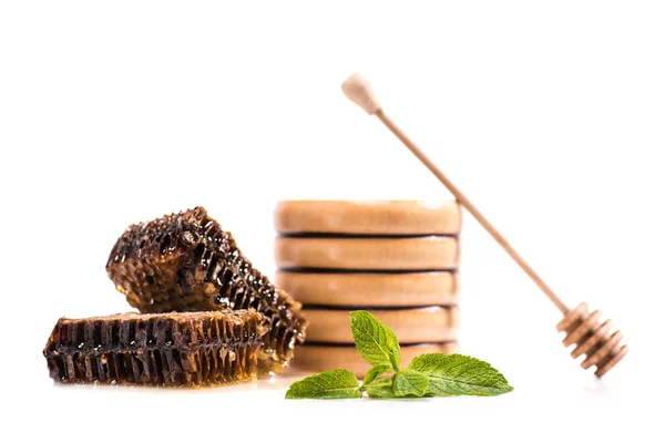 Panales y tarro de miel de madera — Foto de Stock