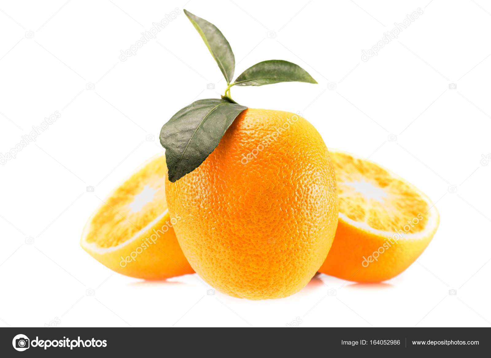 Fresh juicy oranges — Stock Photo © VadimVasenin 164052986