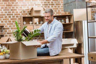 adam kutuları açma