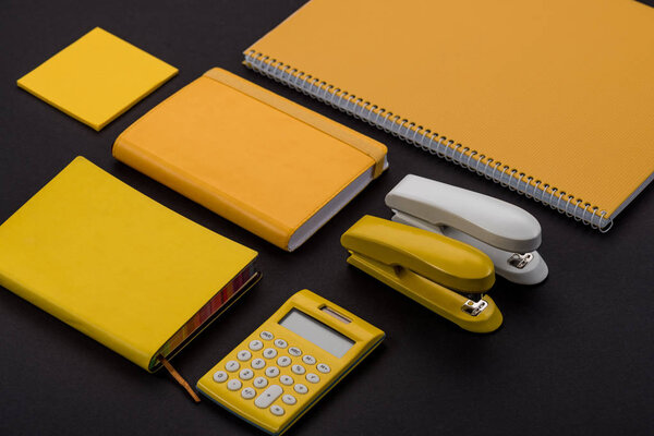 Состав школьных принадлежностей
