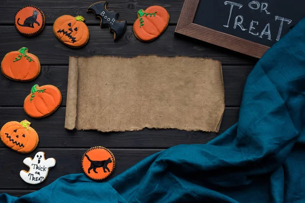 tanımlama bilgileri ve boş kağıt kompozisyonu