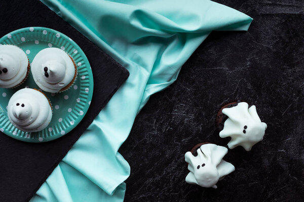 halloween ghost cupcakes 