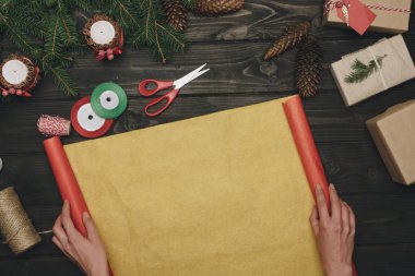 Noel hediyeleri dekorasyon kadın