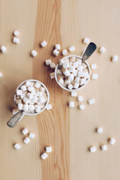 Tazze di cacao con marshmallow — Foto Stock