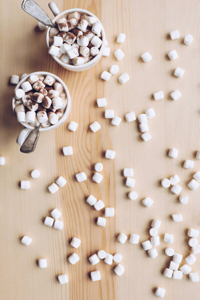 cups of cacao with marshmallow