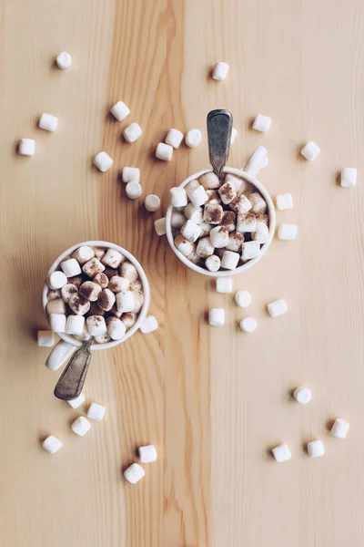 Cups of cacao with marshmallow — Stock Photo, Image