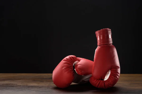 Red boxing gloves — Stock Photo, Image