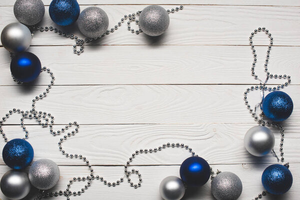 Различные рождественские украшения
