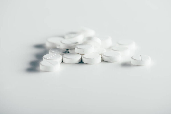 round white tablets