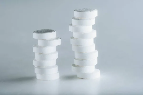 Kulaté bílé tablety — Stock fotografie