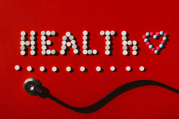 약과 청진에서 단어 건강 — 무료 스톡 포토