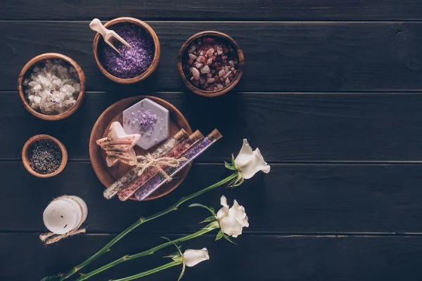 kaplıca tedavisi ile beyaz güller 