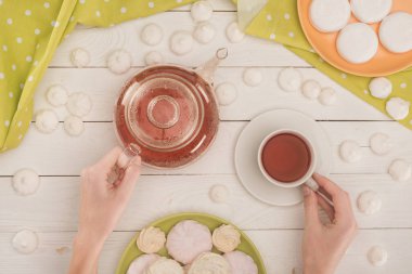 çay ve marshmallow kadın ile  