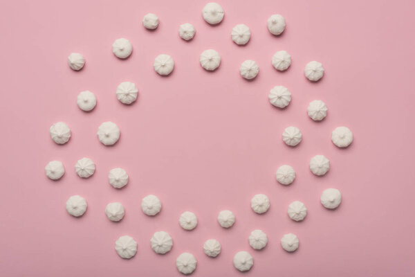 circle frame of white and berry marshmallows