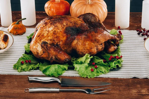 Pavo al horno para el día de acción de gracias — Foto de Stock